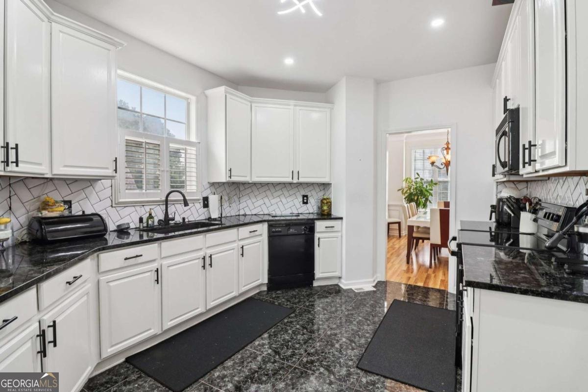 3223 Thornecreek Drive Douglasville - 16