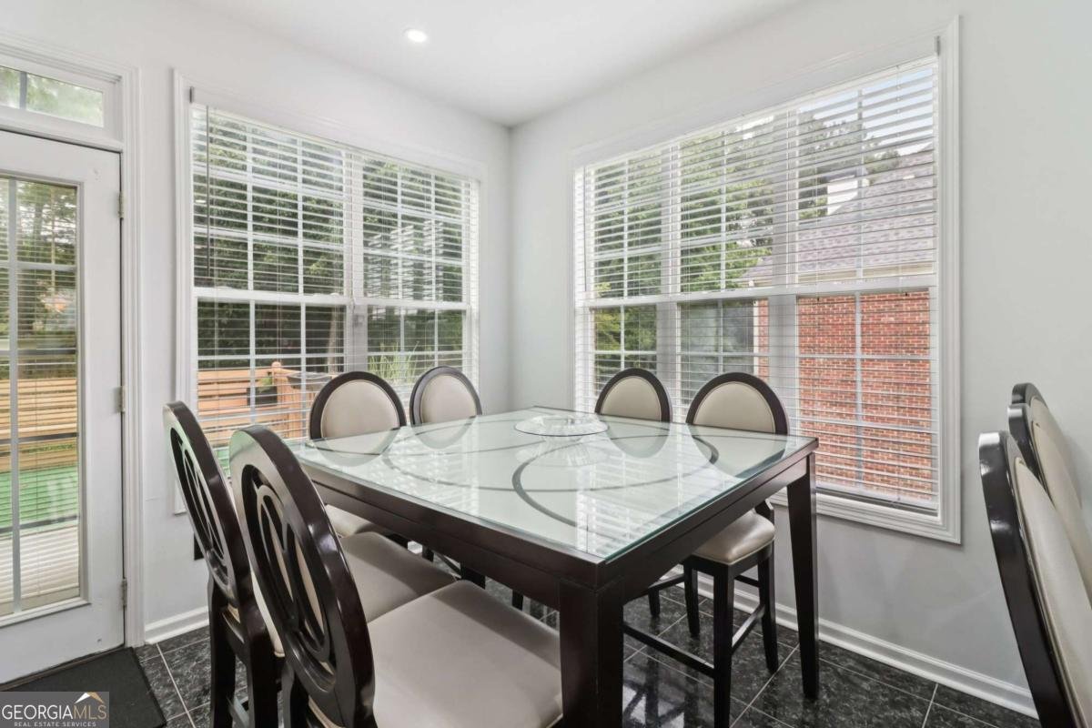 3223 Thornecreek Drive Douglasville - 18