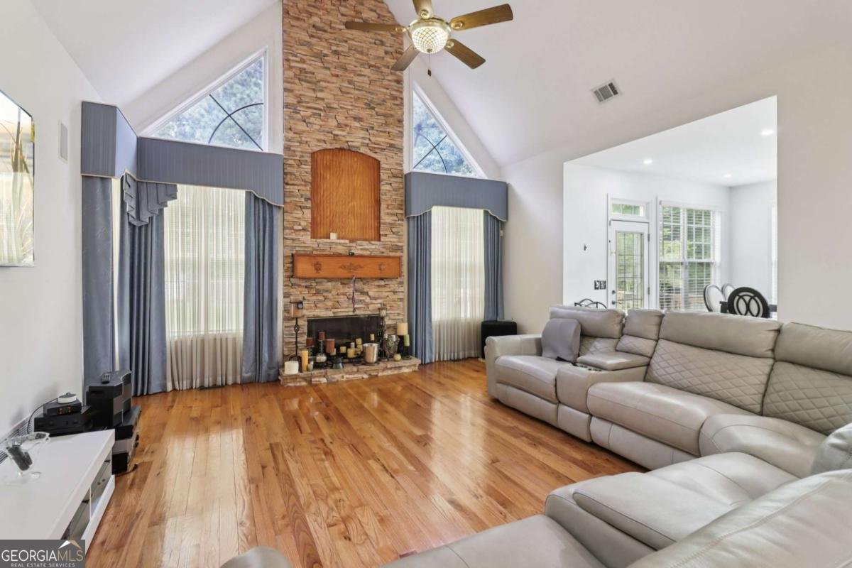 3223 Thornecreek Drive Douglasville - 3