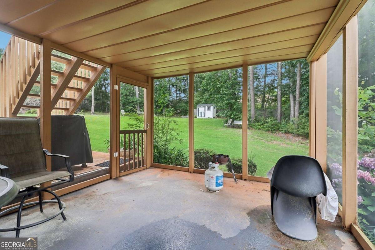 3223 Thornecreek Drive Douglasville - 58