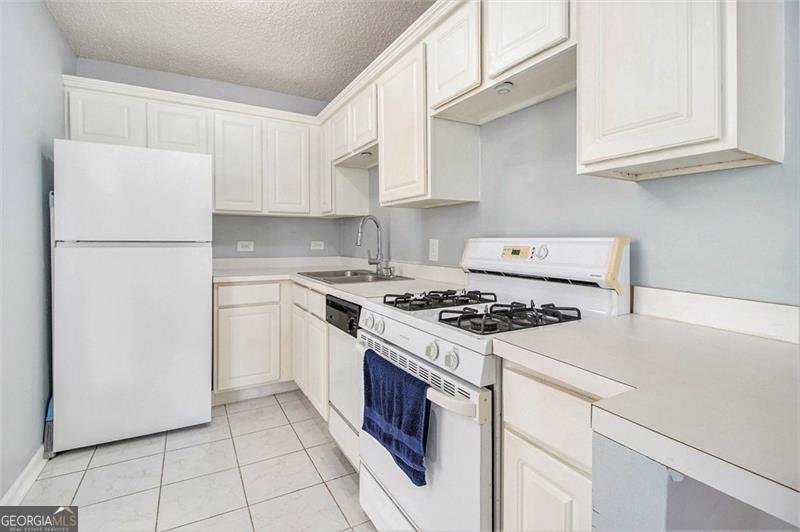 620 PEACHTREE Street Atlanta - 5