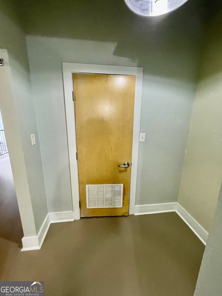 1295 Broad Street Athens - 20