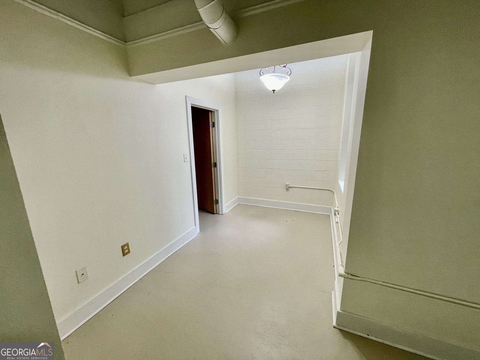 1295 Broad Street Athens - 8