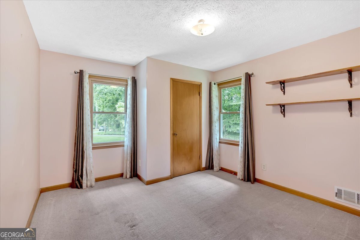 328 West Lane Woodstock - 20