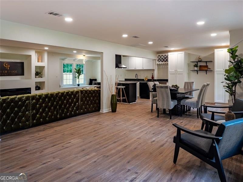 3790 VILLAGE Atlanta - 3