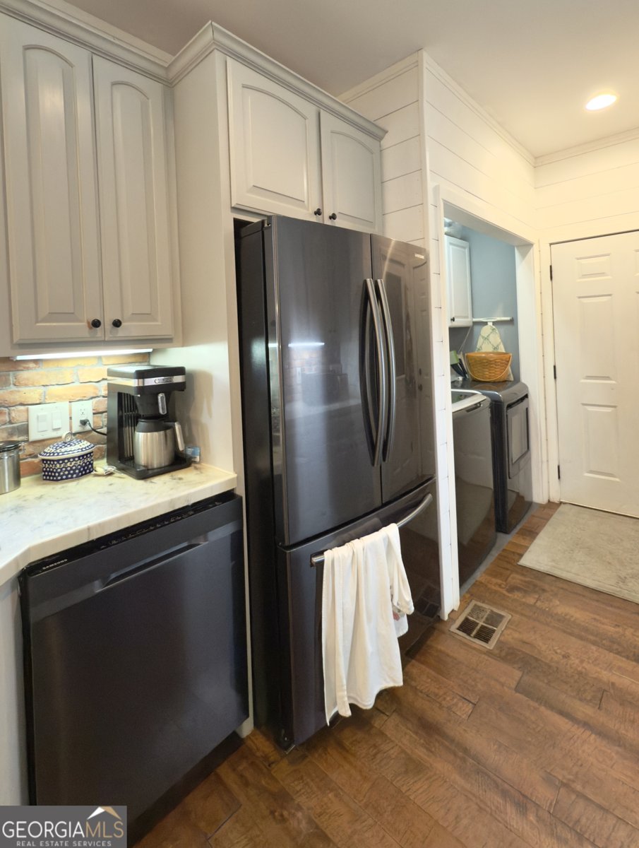 146 Skunk Hollow Road Cleveland - 17