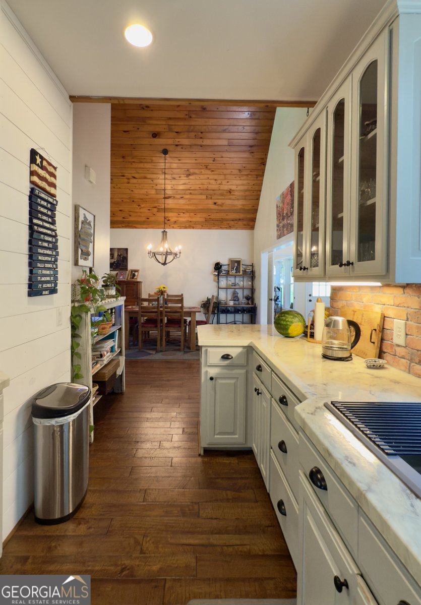 146 Skunk Hollow Road Cleveland - 18