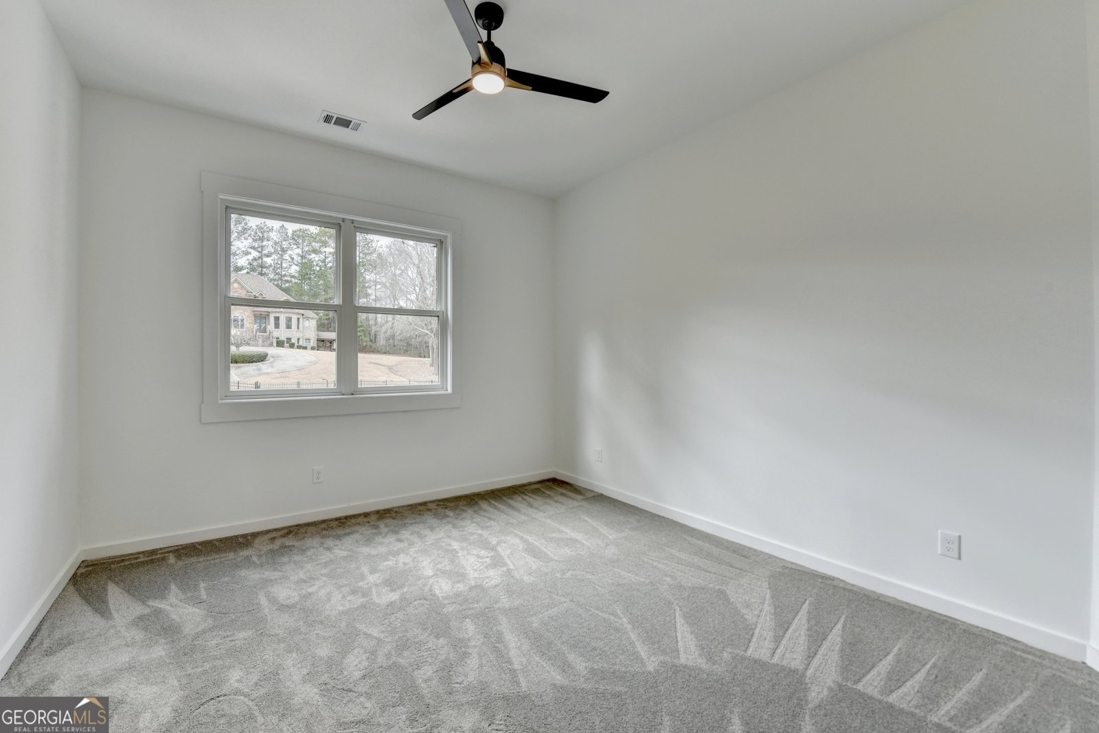 4090 Sandy Lake Drive Lithonia - 66