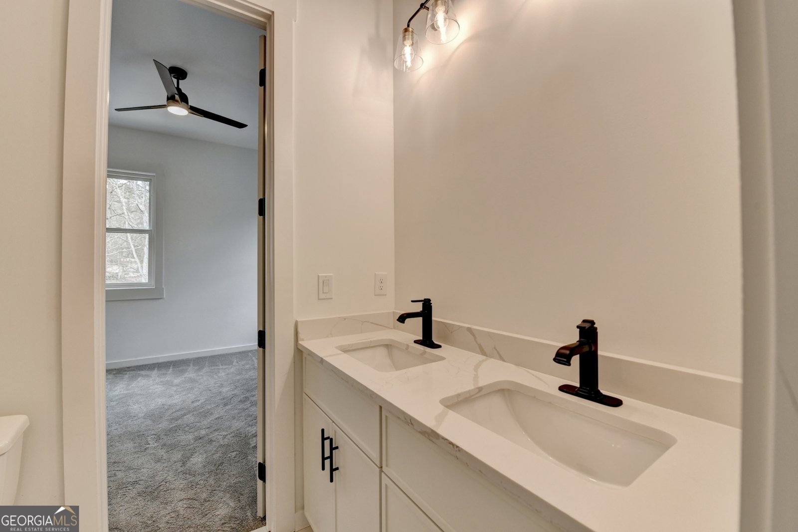 4090 Sandy Lake Drive Lithonia - 79