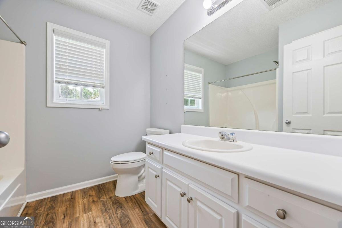 560 Pin Oak Drive Bethlehem - 36