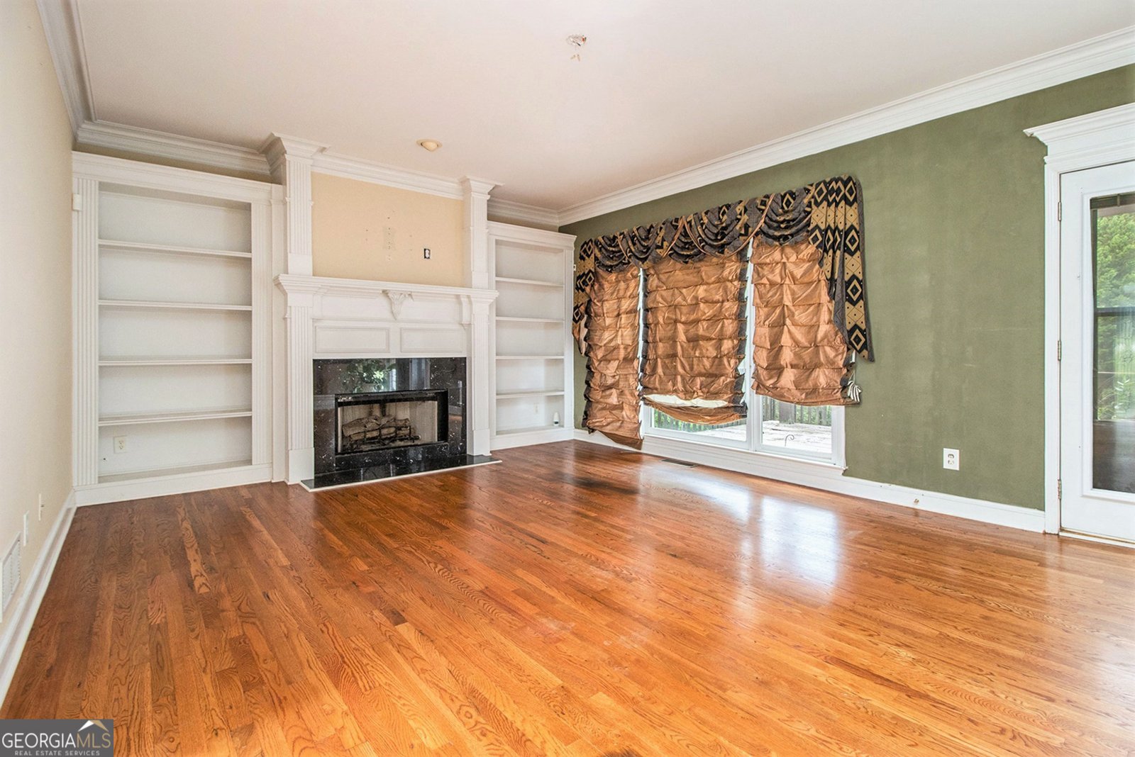 317 Saint Pauls Court Stockbridge - 3