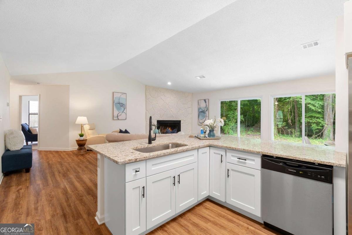 4818 Terrace Green Trace Stone Mountain - 10