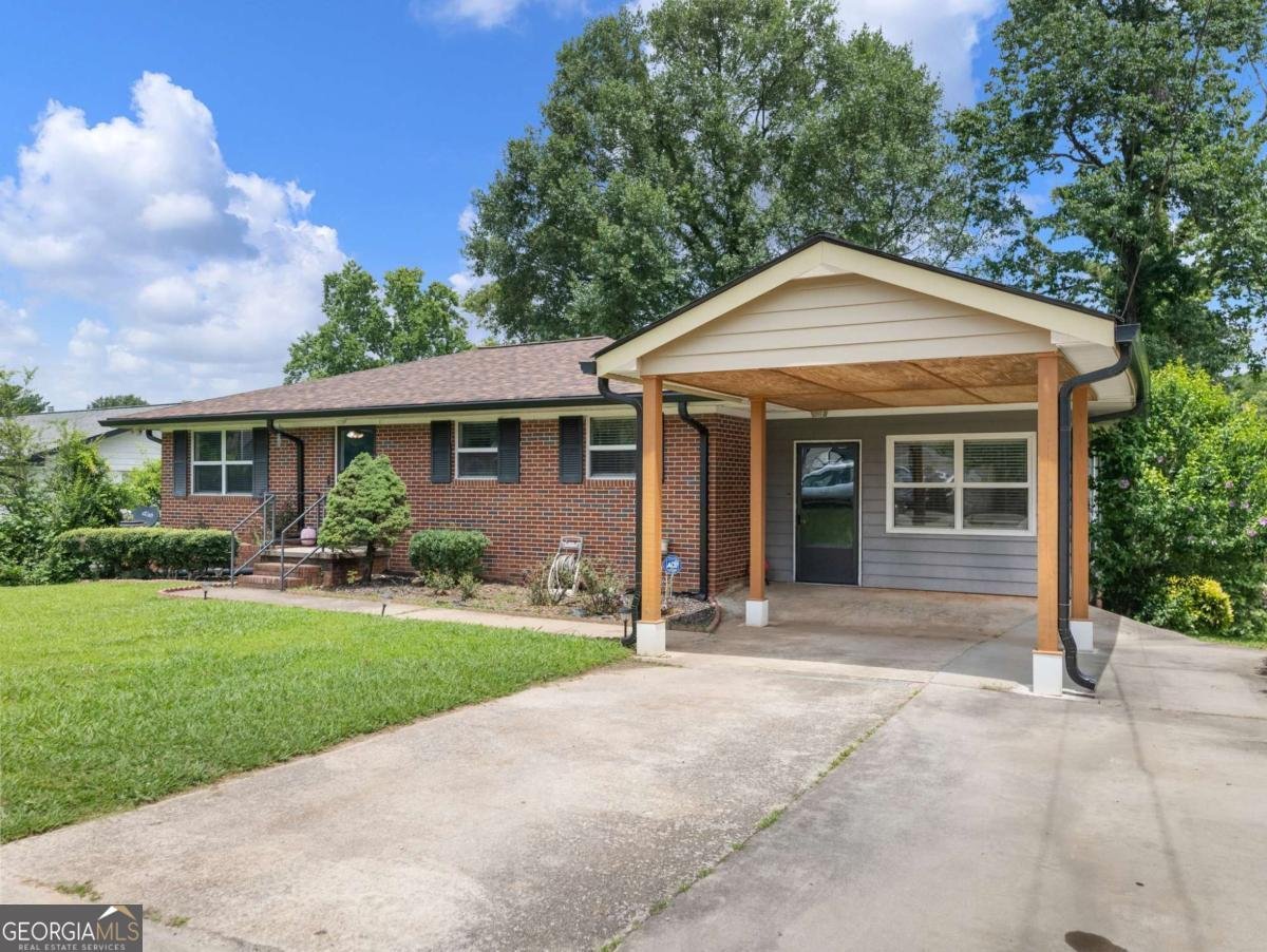 440 Holly Drive Gainesville - 37