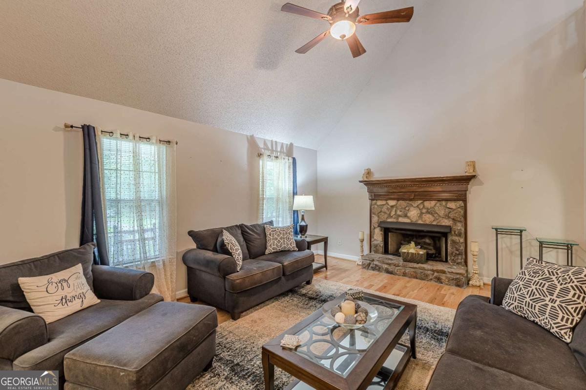 5609 Twin Oak Drive Douglasville - 16