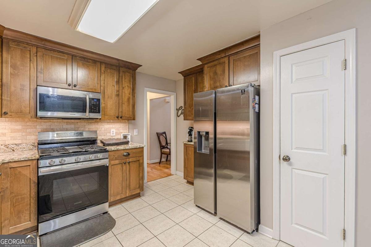 5609 Twin Oak Drive Douglasville - 26