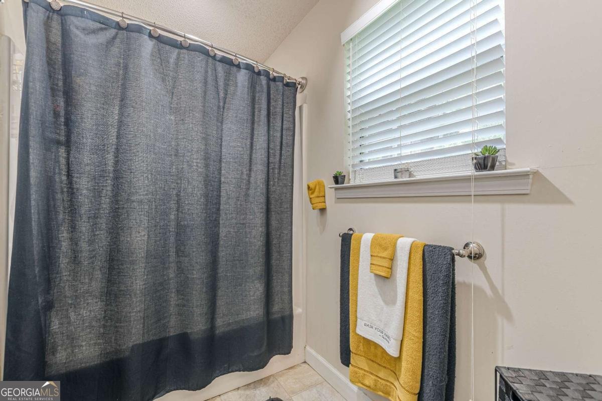 5609 Twin Oak Drive Douglasville - 38
