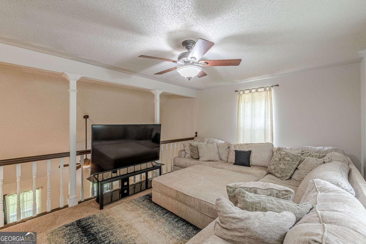 5609 Twin Oak Drive Douglasville - 41