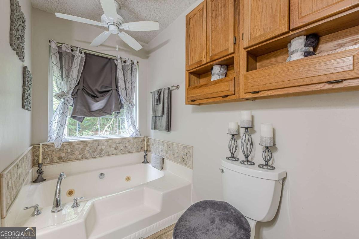 5609 Twin Oak Drive Douglasville - 46