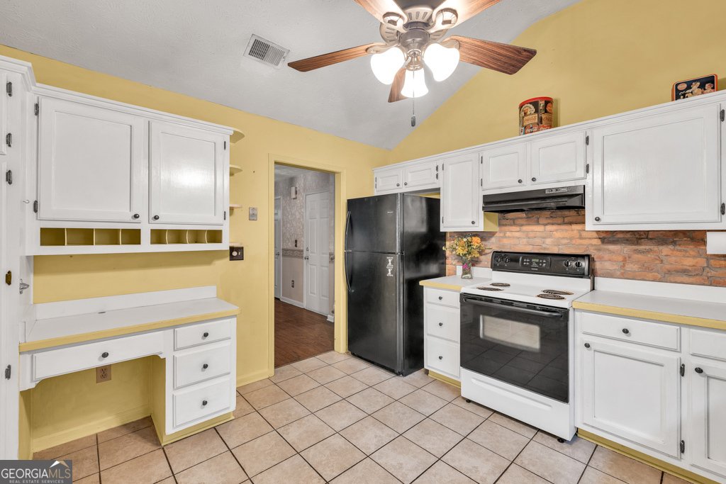 4444 Cannon Road Loganville - 27