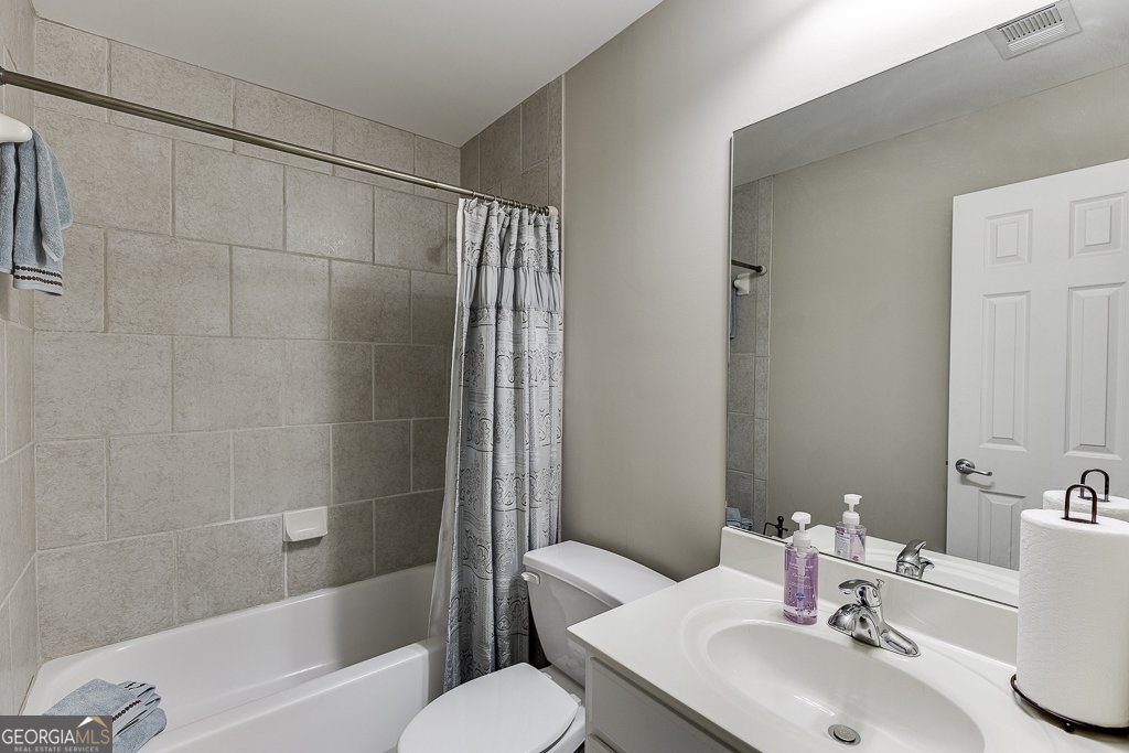 4171 Lantern Hill Drive Dacula - 33