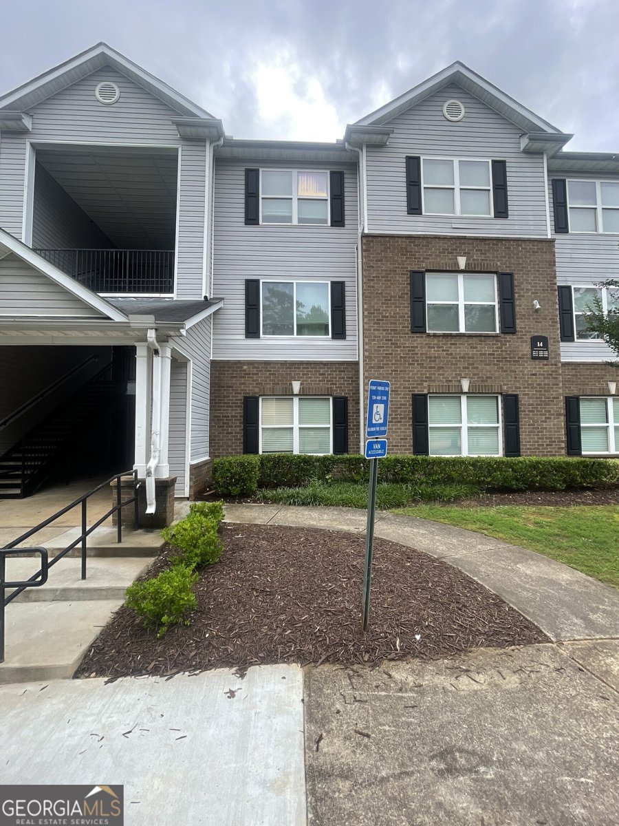 14104 Fairington Ridge Circle Lithonia - 1