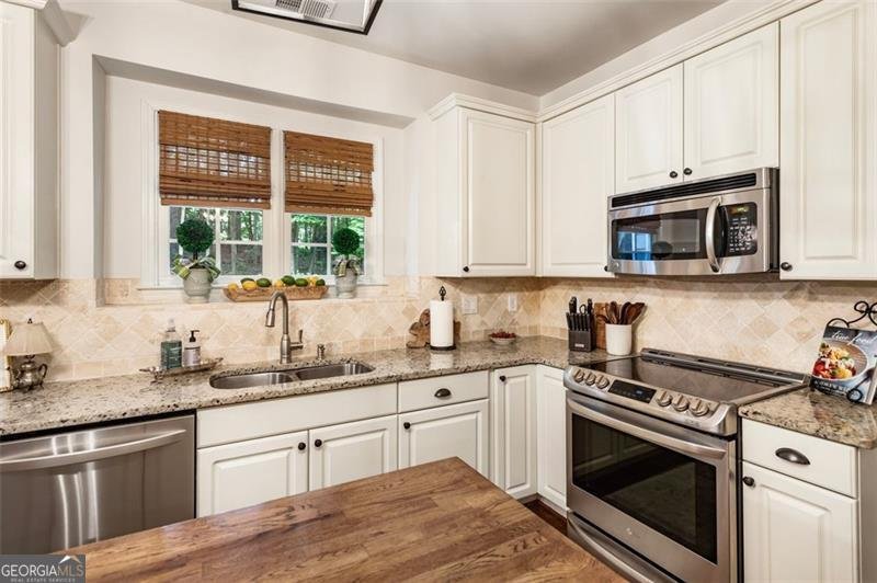 4401 MADISON WOODS Drive Marietta - 30