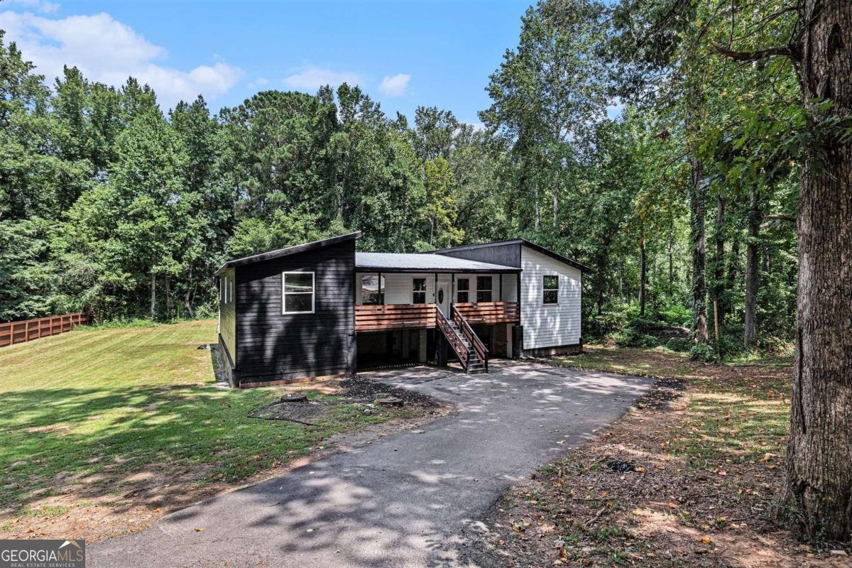 140 Indian Lake Drive Hiram - 1