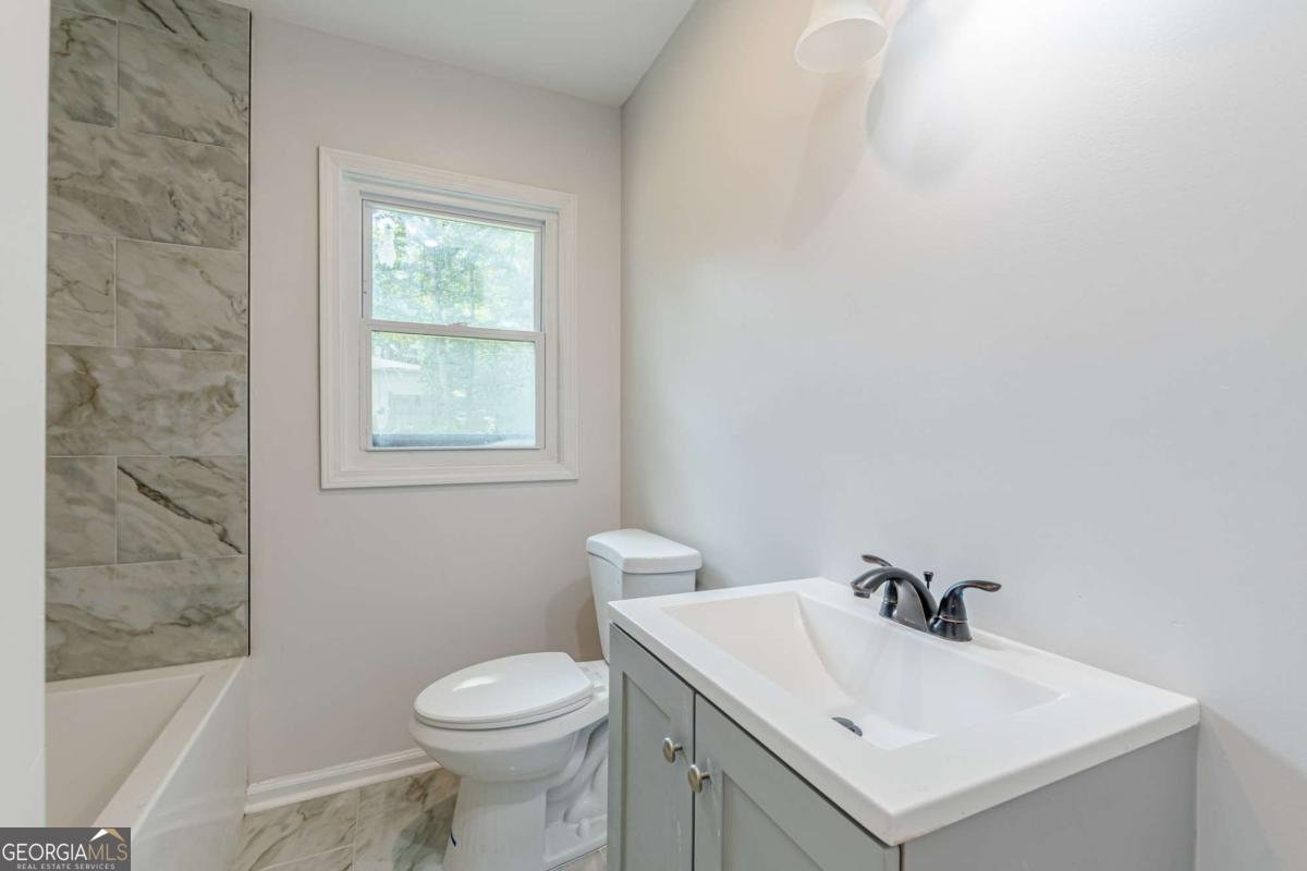 2806 Hedgewood Drive Atlanta - 29