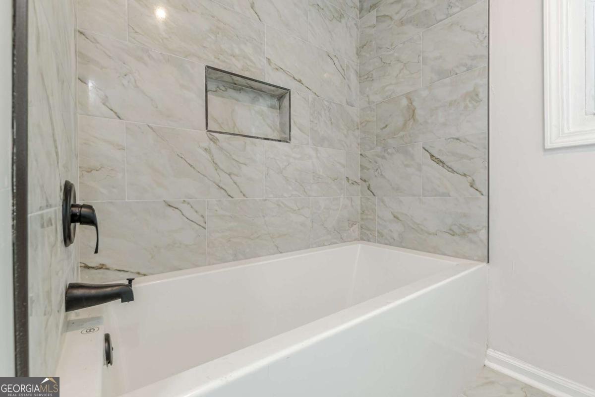 2806 Hedgewood Drive Atlanta - 30