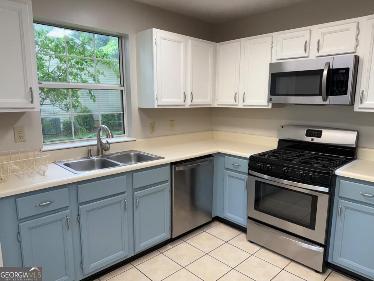 1035 Towne Manor Court Kennesaw - 11
