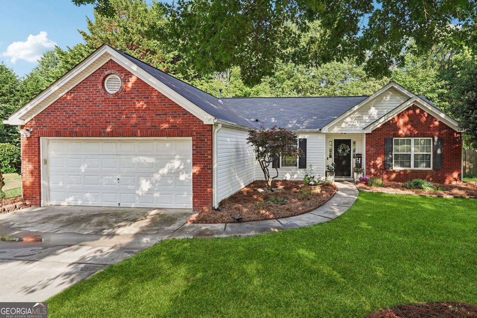 905 Creekmore Lane Loganville - 1