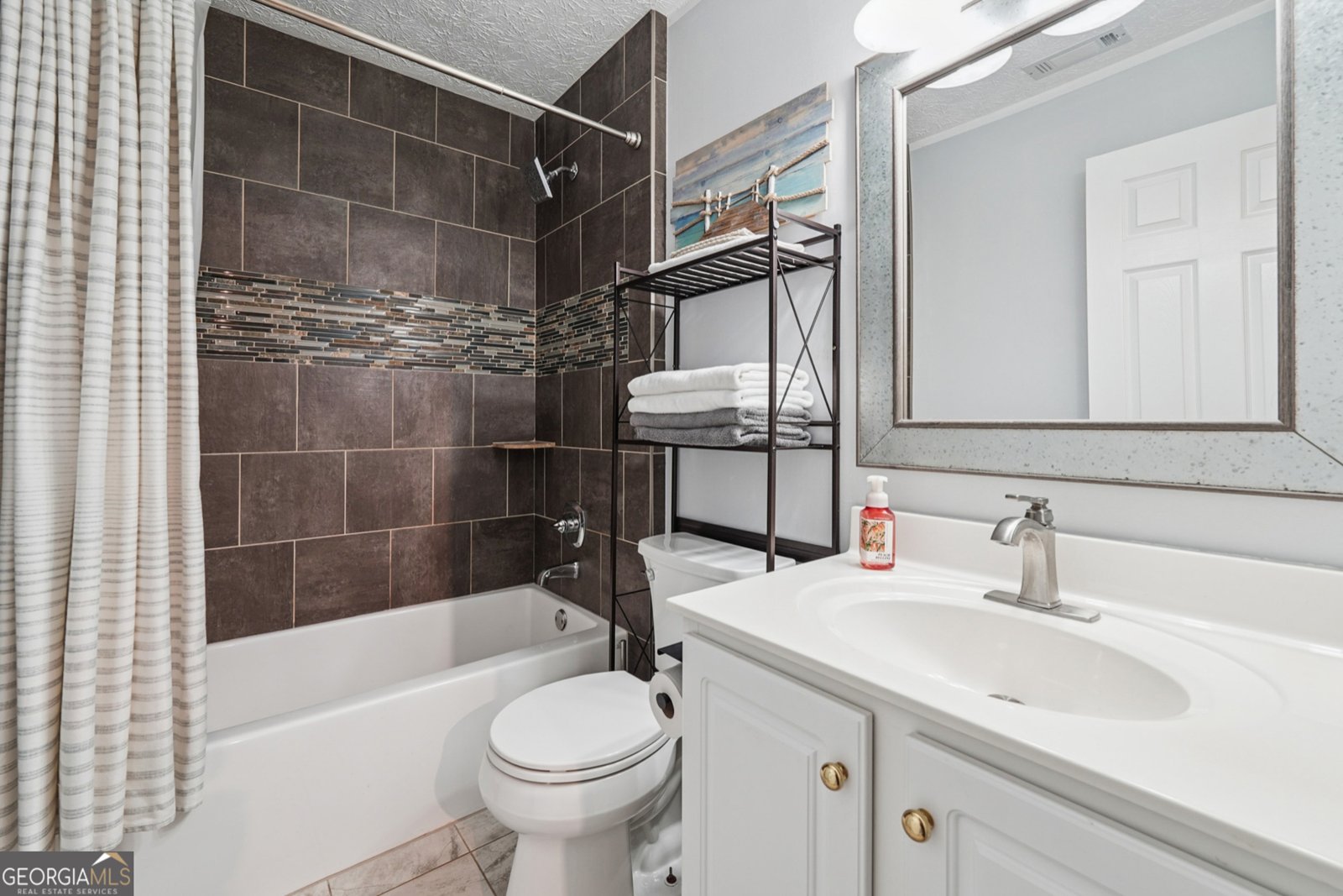 905 Creekmore Lane Loganville - 27