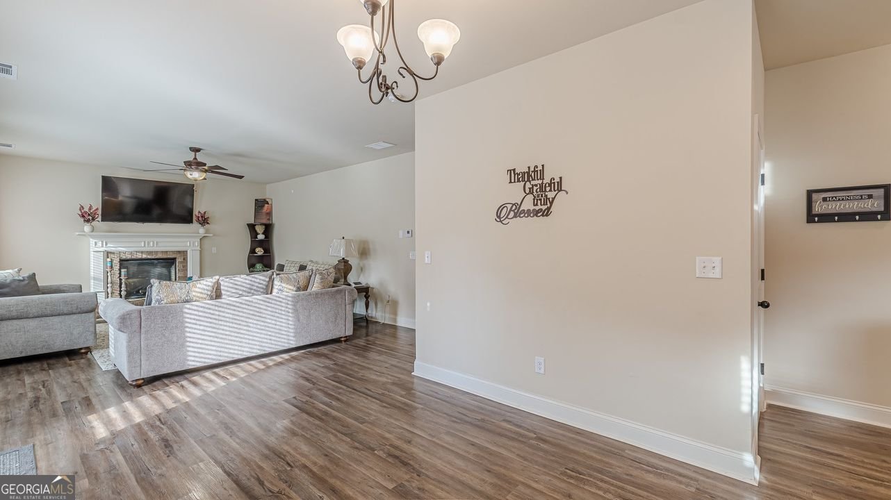 879 TRANQUIL Way Hampton - 19