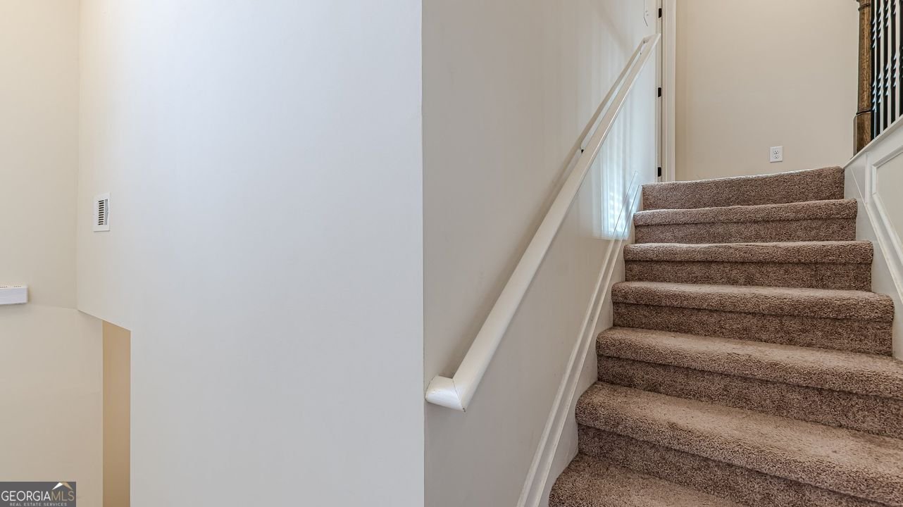 879 TRANQUIL Way Hampton - 33