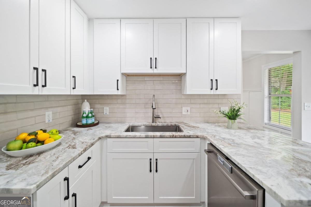 5045 Shadow Wood Drive Canton - 10