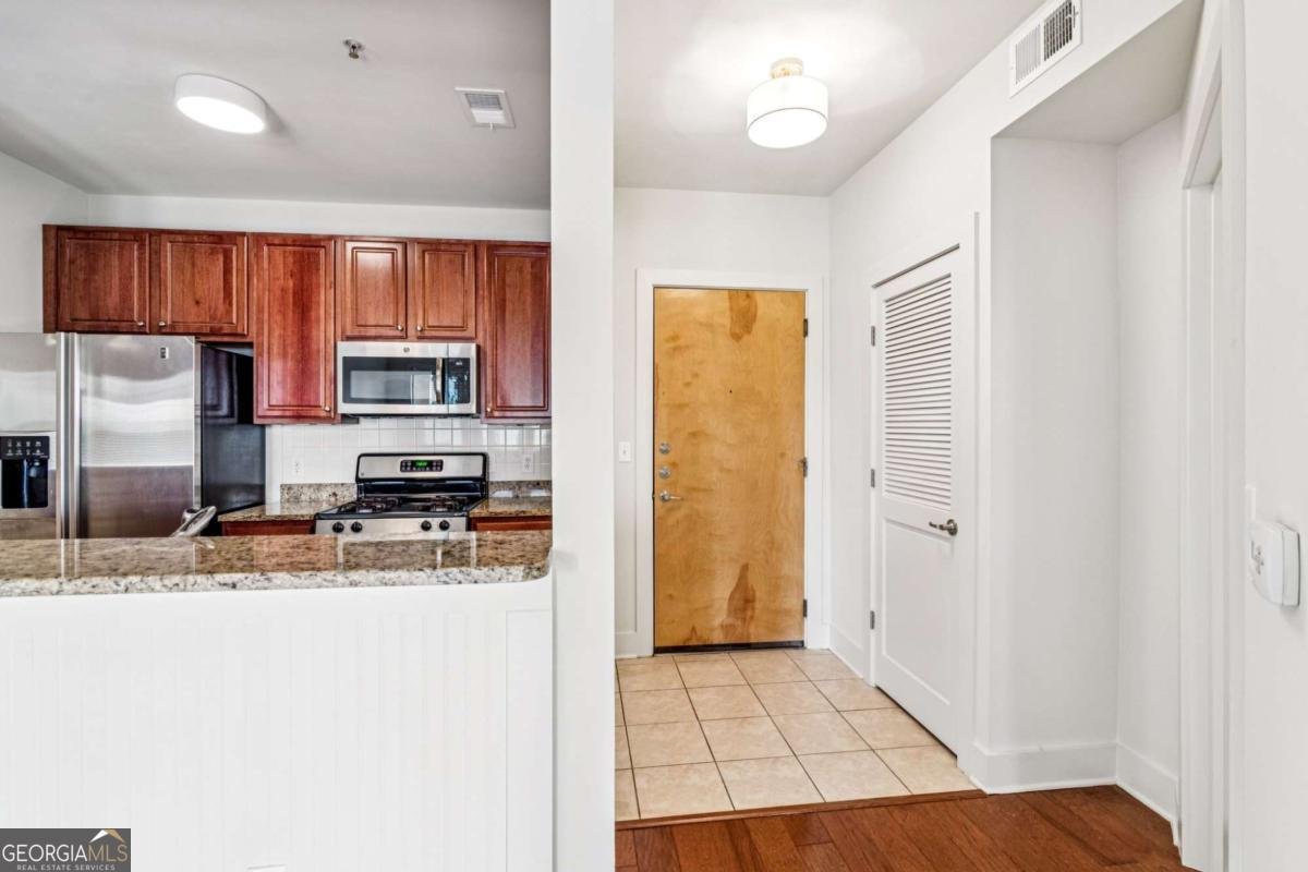 799 Hammond Drive Atlanta - 17