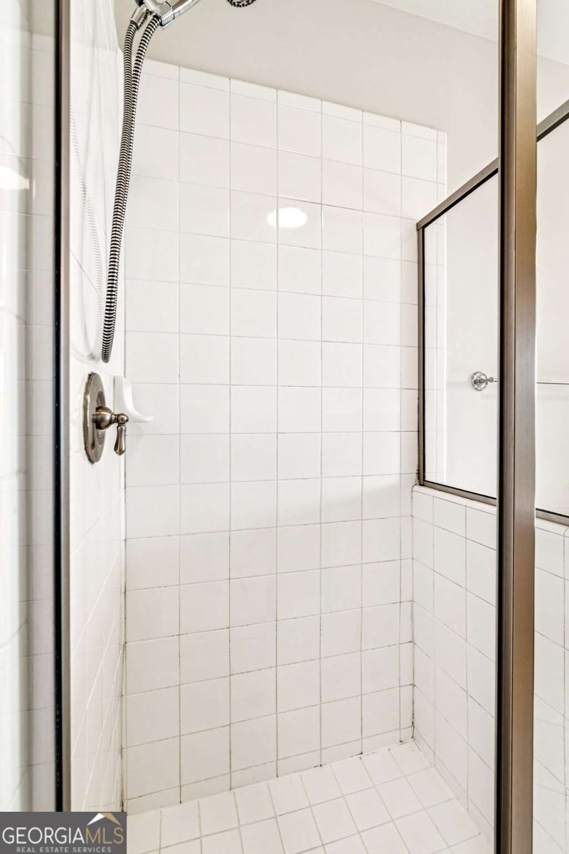 799 Hammond Drive Atlanta - 23