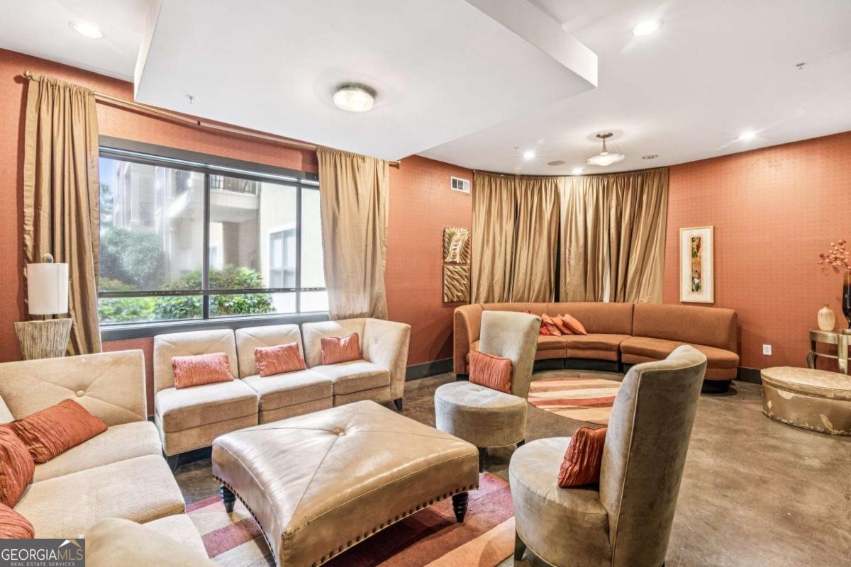 799 Hammond Drive Atlanta - 31
