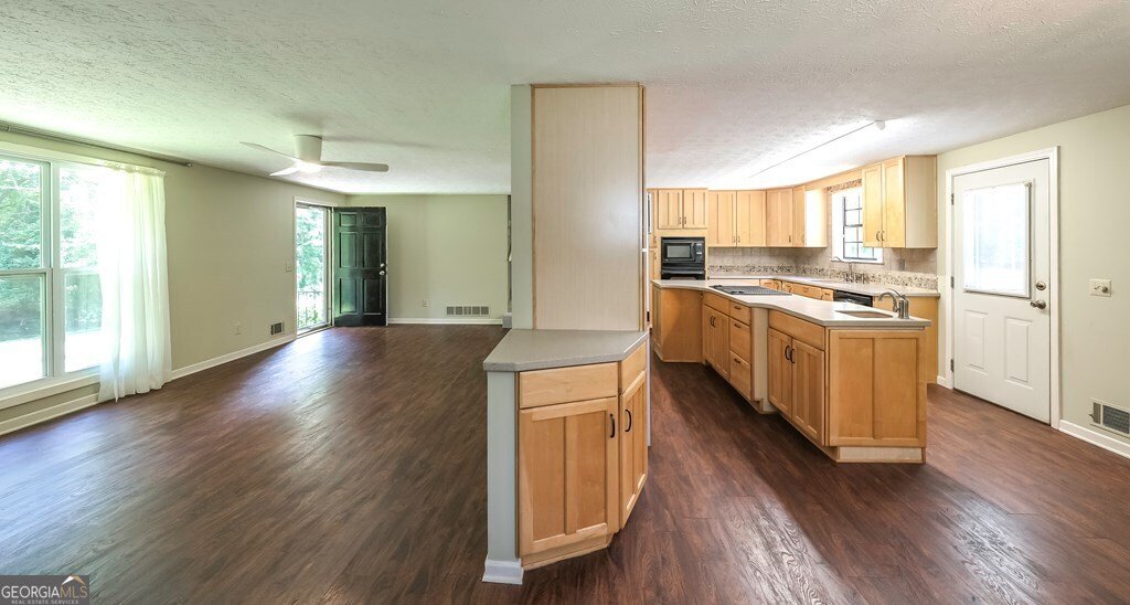 70 Plymouth Lane Carrollton - 3