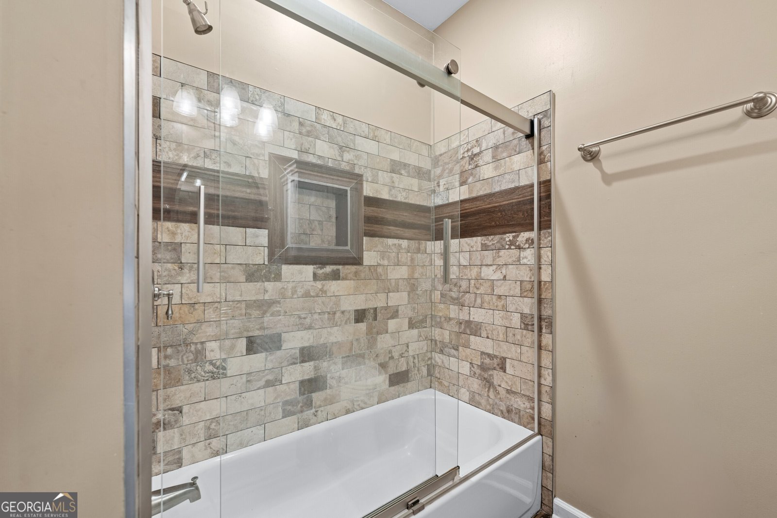 5833 Wembley Drive Douglasville - 44