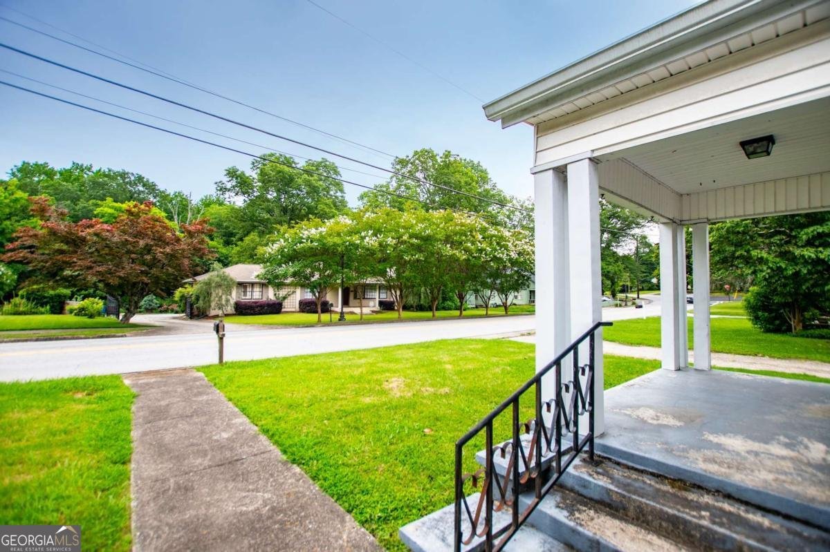 8573 Campbellton Street Douglasville - 11