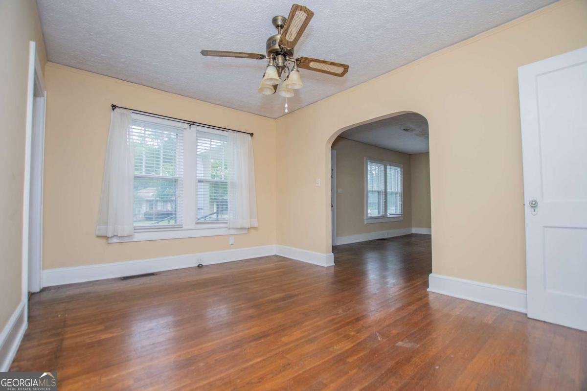 8573 Campbellton Street Douglasville - 19
