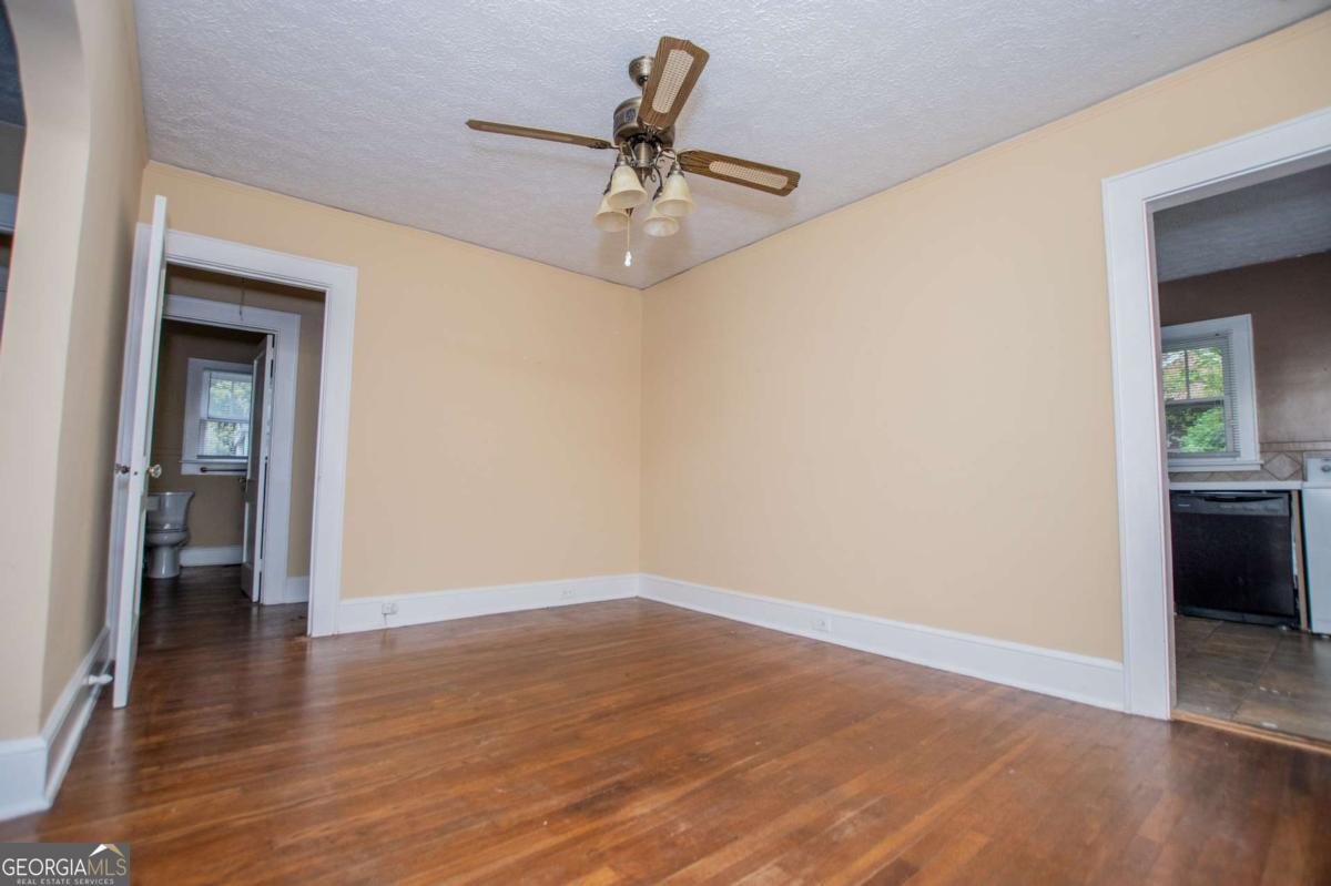 8573 Campbellton Street Douglasville - 21
