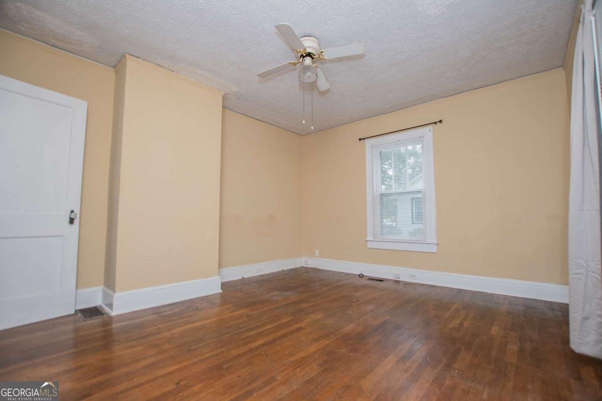 8573 Campbellton Street Douglasville - 27