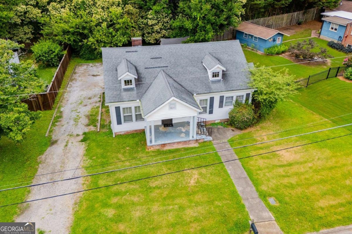 8573 Campbellton Street Douglasville - 38