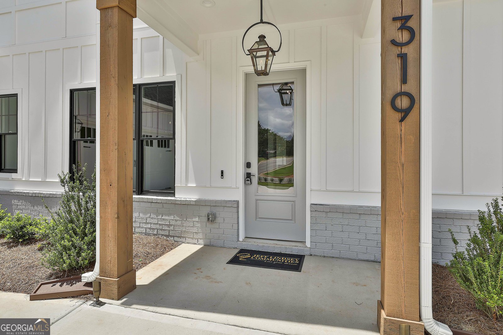 319 Ruffian Circle Peachtree City - 1