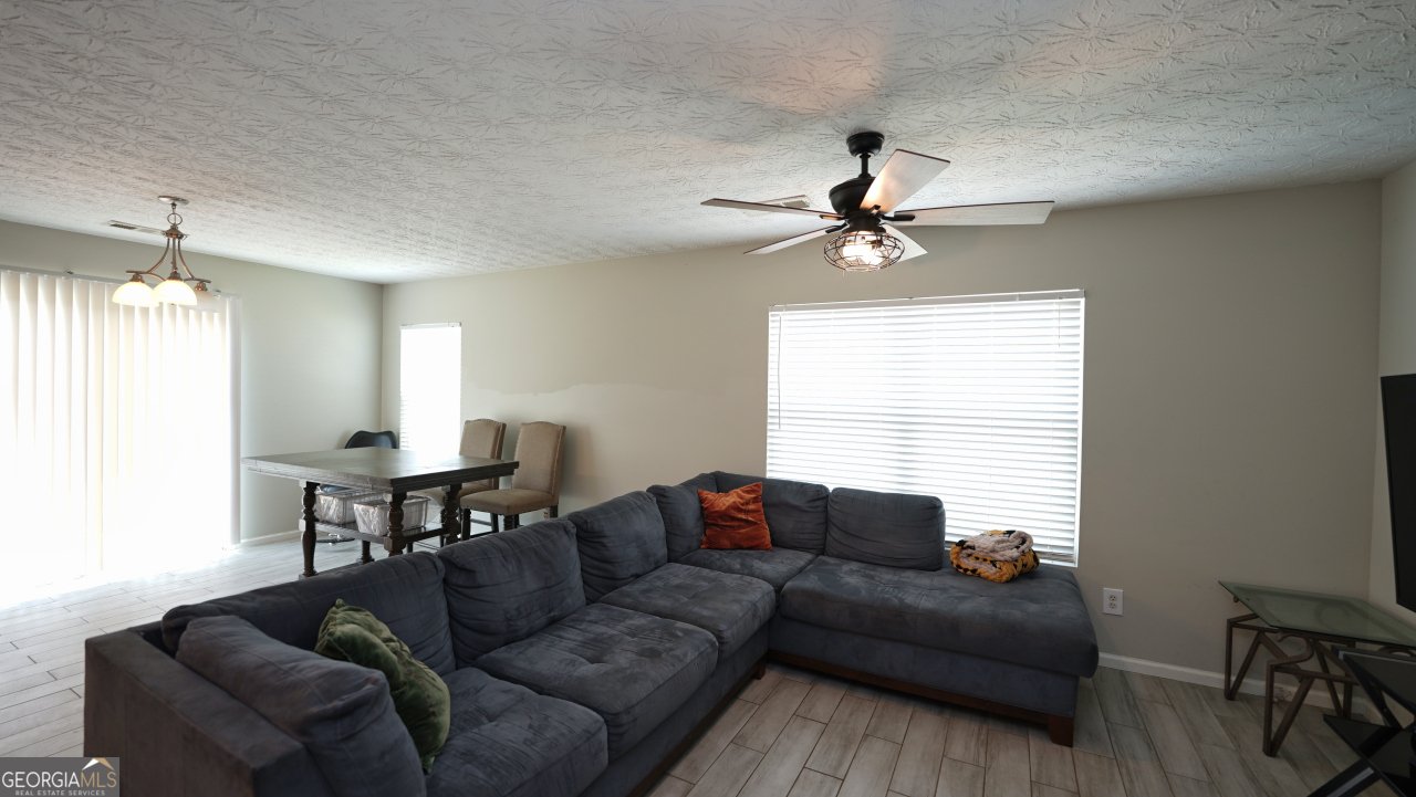 400 Silver Spring Street Dallas - 26