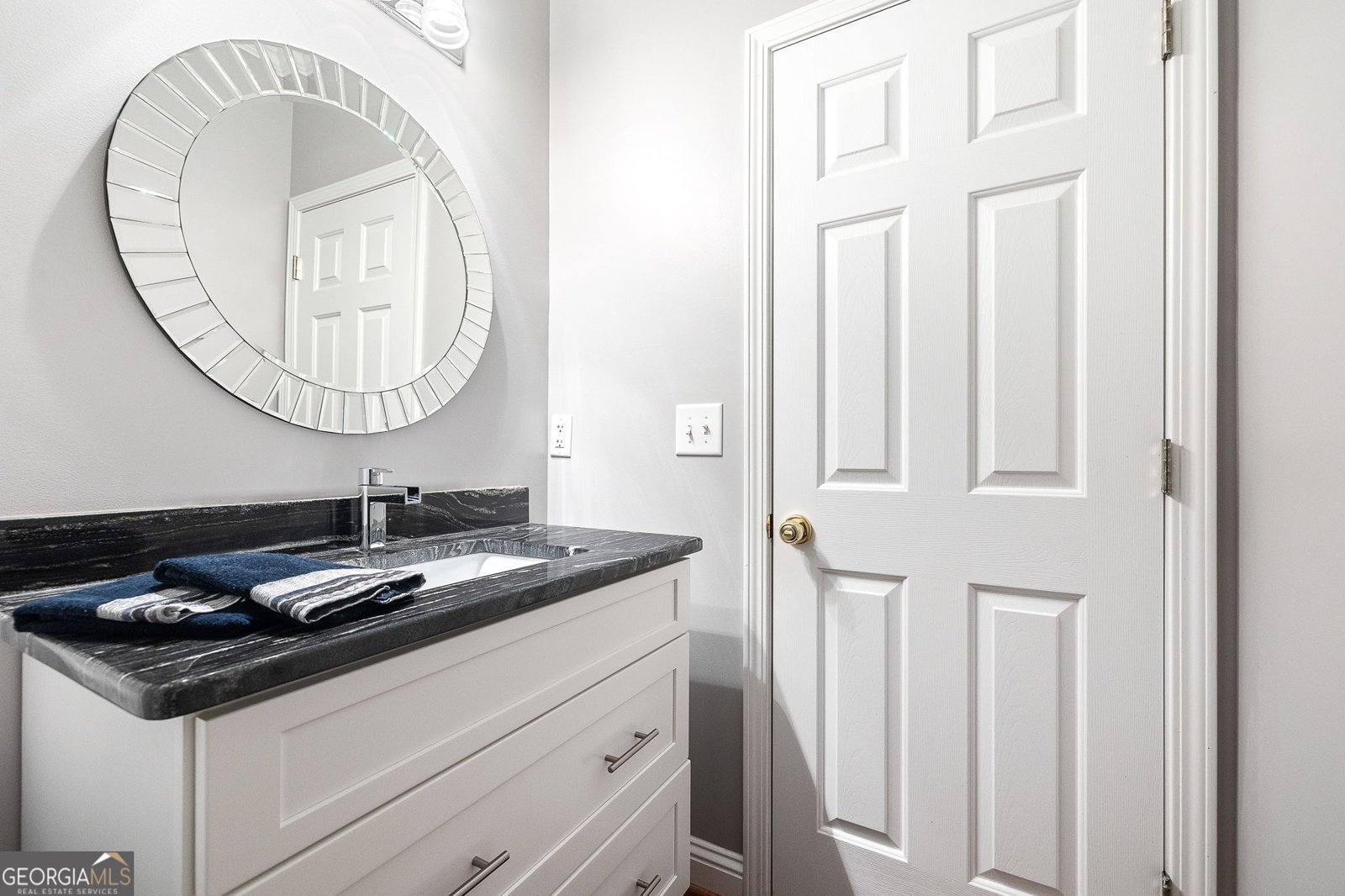 13995 Mariners Cove Alpharetta - 14