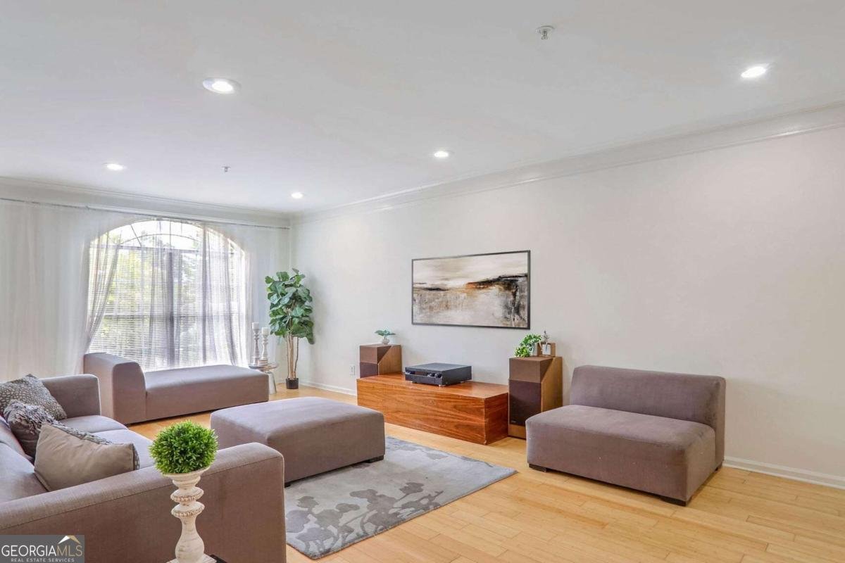 200 Renaissance Parkway Atlanta - 2