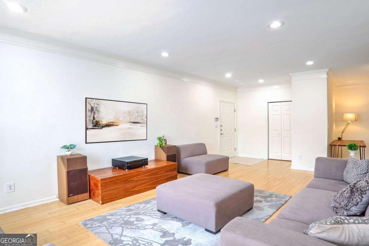 200 Renaissance Parkway Atlanta - 3